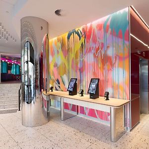 Travelodge Hotel Sydney